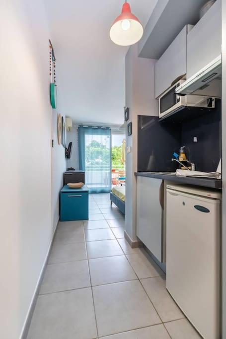 Flamboyant - Studio 2 Personnes Avec Lit De Qualite Hoteliere Separable Pour Couple Ou Amis Avec Tres Belle Terrasse A 12 Min A Pied Ou 4 Min En Voiture Du Lagon De L'Ermitage - St Gilles Les Bains La Saline Le Bains Eksteriør bilde