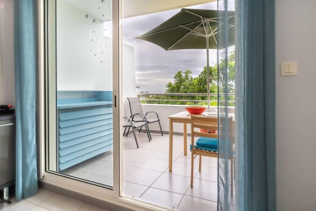 Flamboyant - Studio 2 Personnes Avec Lit De Qualite Hoteliere Separable Pour Couple Ou Amis Avec Tres Belle Terrasse A 12 Min A Pied Ou 4 Min En Voiture Du Lagon De L'Ermitage - St Gilles Les Bains La Saline Le Bains Eksteriør bilde