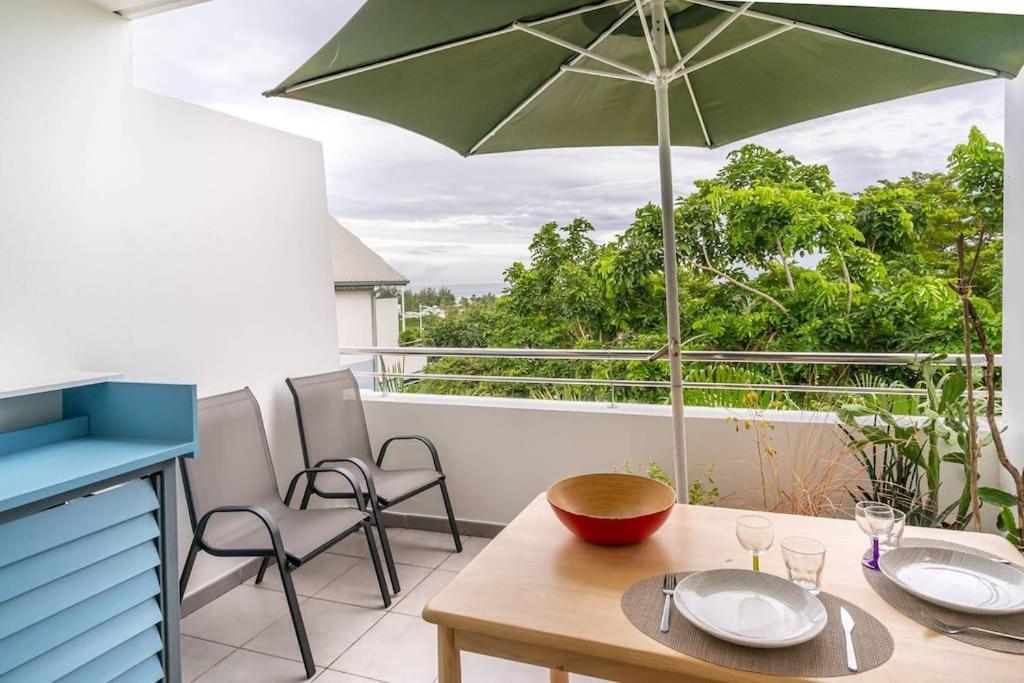 Flamboyant - Studio 2 Personnes Avec Lit De Qualite Hoteliere Separable Pour Couple Ou Amis Avec Tres Belle Terrasse A 12 Min A Pied Ou 4 Min En Voiture Du Lagon De L'Ermitage - St Gilles Les Bains La Saline Le Bains Eksteriør bilde